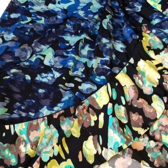 BCBG wrap dress - Picture 3 of 5